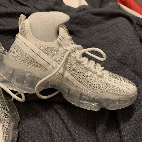 Beautiful Steve Madden sparkly shoes! - Picture 2 of 4